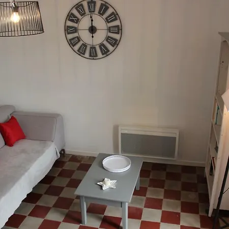 Holiday home A Chacun Son Nid Les Epesses