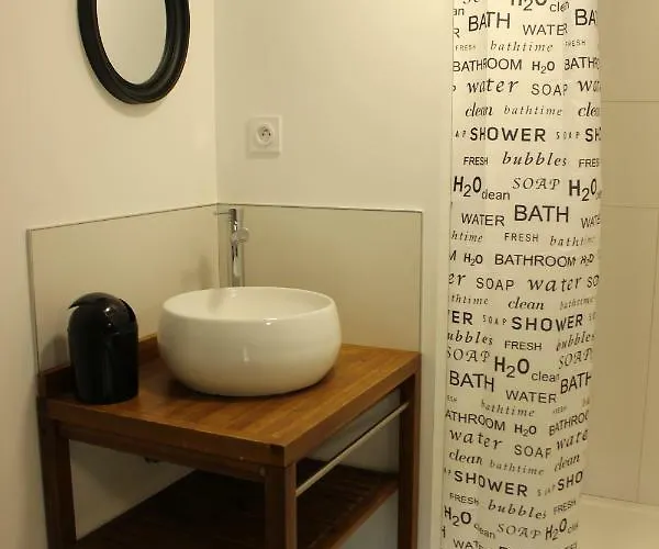 A Chacun Son Nid Les Épesses