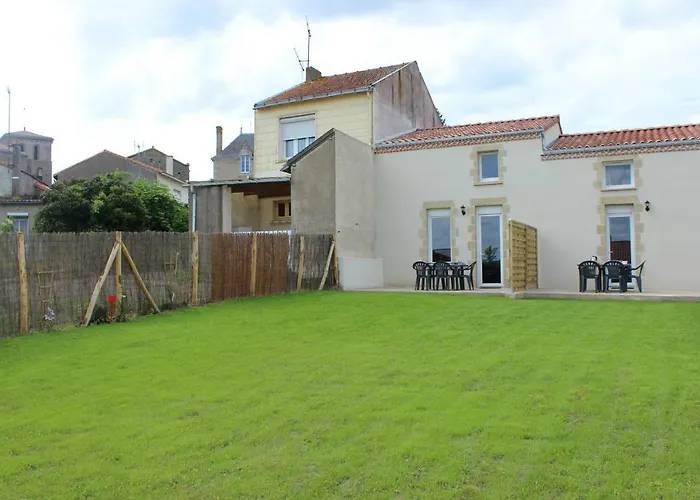 בית נופש A Chacun Son Nid *