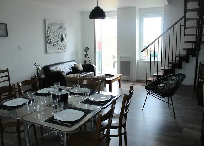 A Chacun Son Nid Holiday home *